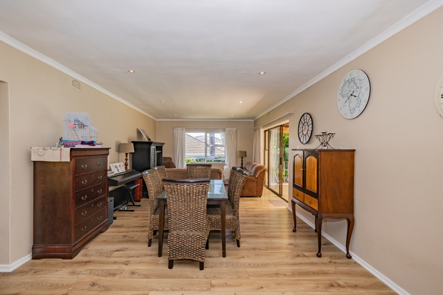 4 Bedroom Property for Sale in Kenridge Western Cape